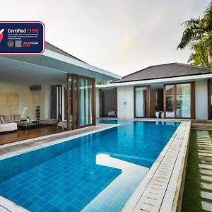 Three-Bedroom Villa Private Pool